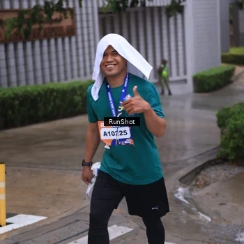 Runner Photo 7942024