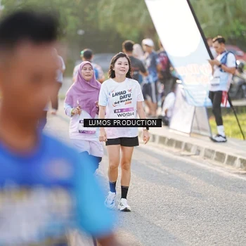 Runner Photo 7942046