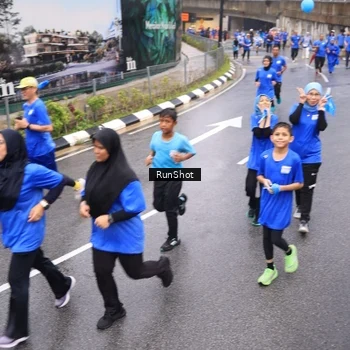Runner Photo 7942052