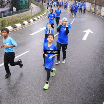 Runner Photo 7942057