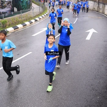 Runner Photo 7942062