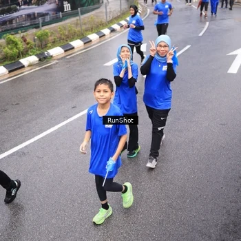 Runner Photo 7942073