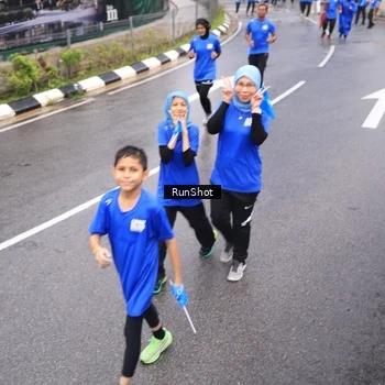 Runner Photo 7942076