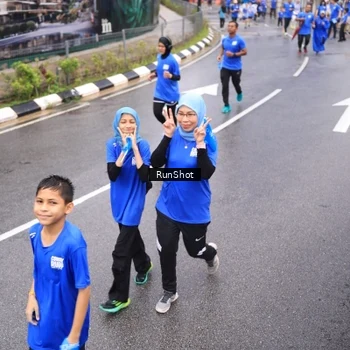 Runner Photo 7942081