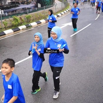 Runner Photo 7942088