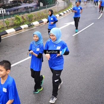 Runner Photo 7942098