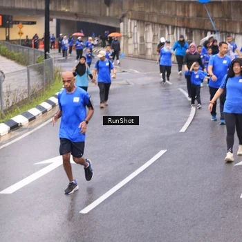 Runner Photo 7942112