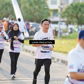 Runner Photo 7942125