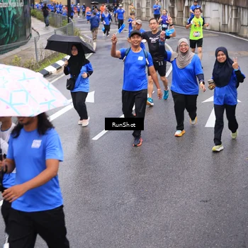 Runner Photo 7942138