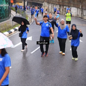 Runner Photo 7942143