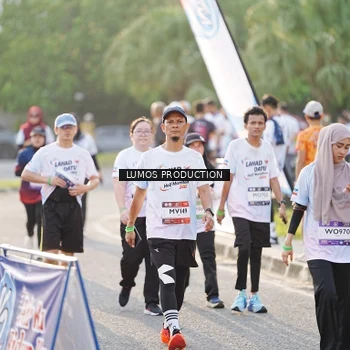 Runner Photo 7942151