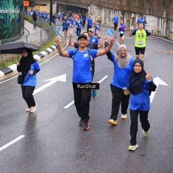 Runner Photo 7942156