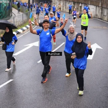 Runner Photo 7942162