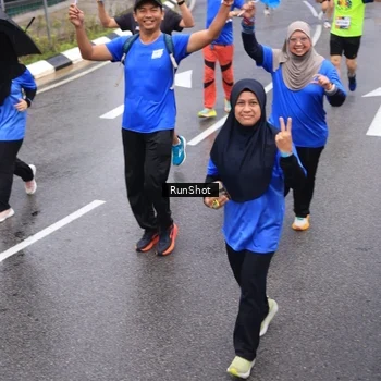 Runner Photo 7942177
