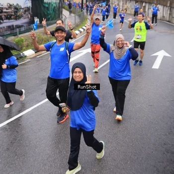 Runner Photo 7942190