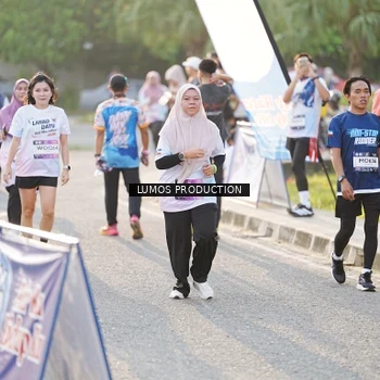 Runner Photo 7942203