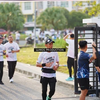 Runner Photo 7942214