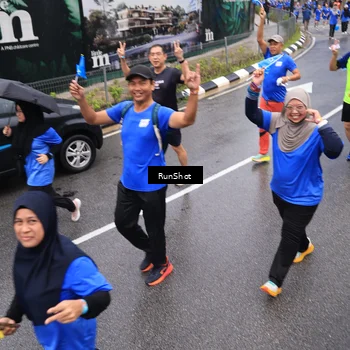 Runner Photo 7942216