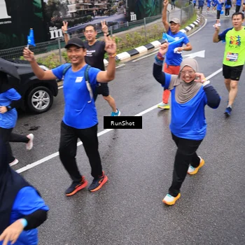 Runner Photo 7942218