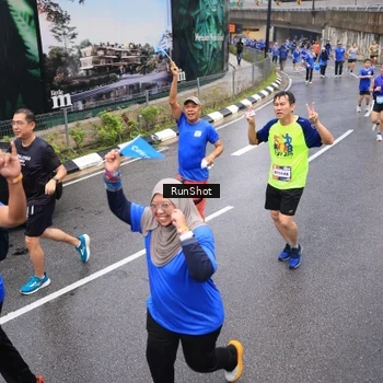Runner Photo 7942239