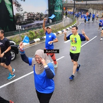 Runner Photo 7942241