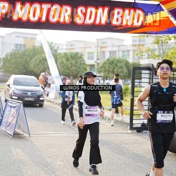 Runner Photo 7942245