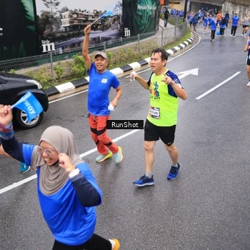 Runner Photo 7942246