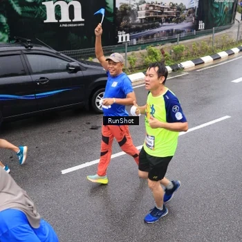 Runner Photo 7942261