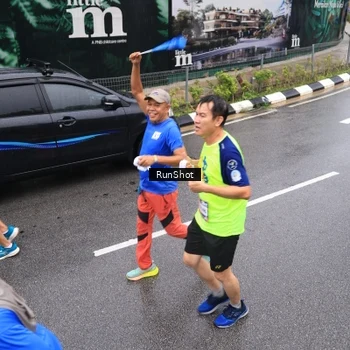 Runner Photo 7942263