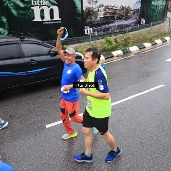 Runner Photo 7942264