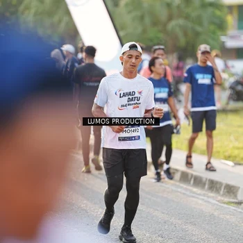 Runner Photo 7942267