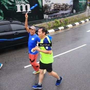 Runner Photo 7942268