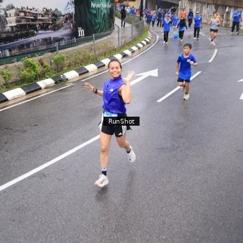 Runner Photo 7942283