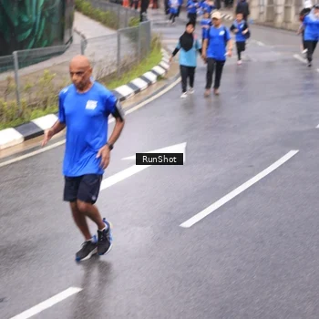 Runner Photo 7942293