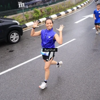 Runner Photo 7942299