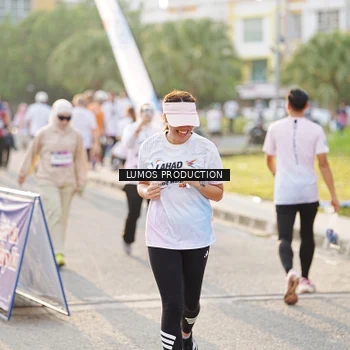 Runner Photo 7942300