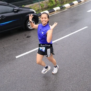 Runner Photo 7942308