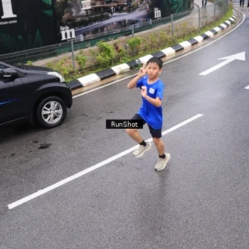 Runner Photo 7942330