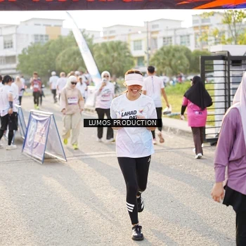 Runner Photo 7942331