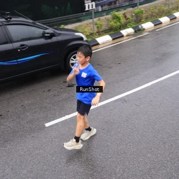 Runner Photo 7942337