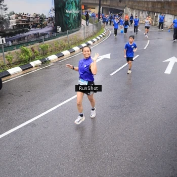 Runner Photo 7942339