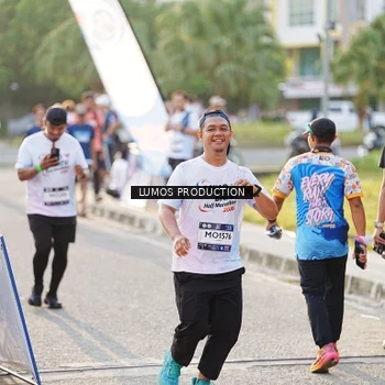 Runner Photo 7942348