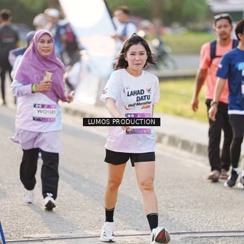 Runner Photo 7942353