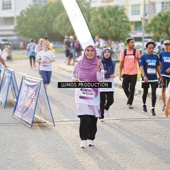 Runner Photo 7942364