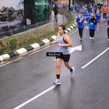 Runner Photo 7942365