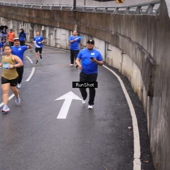 Runner Photo 7942375
