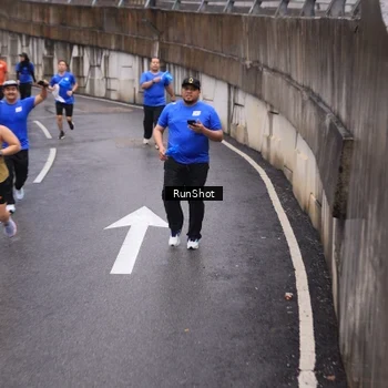 Runner Photo 7942376
