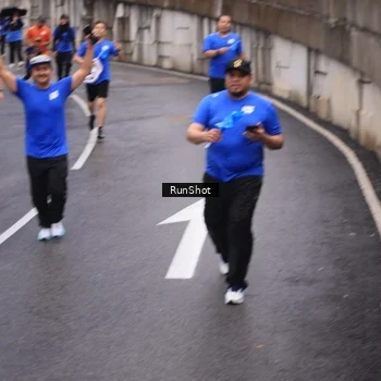 Runner Photo 7942379