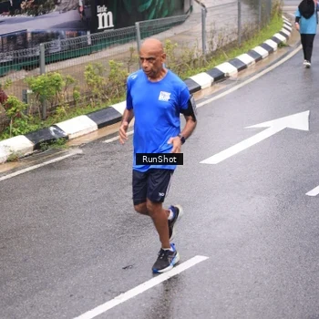 Runner Photo 7942381
