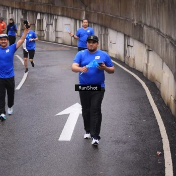 Runner Photo 7942382